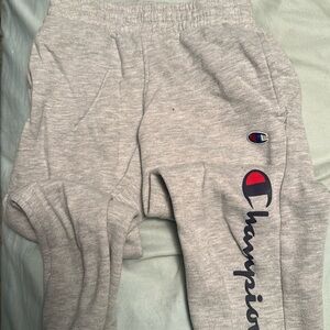 Boys grey champion jogger sweatpants size 7. Worn in great condition